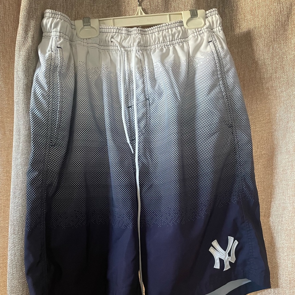 MLB NY Yankees Athletic shorts